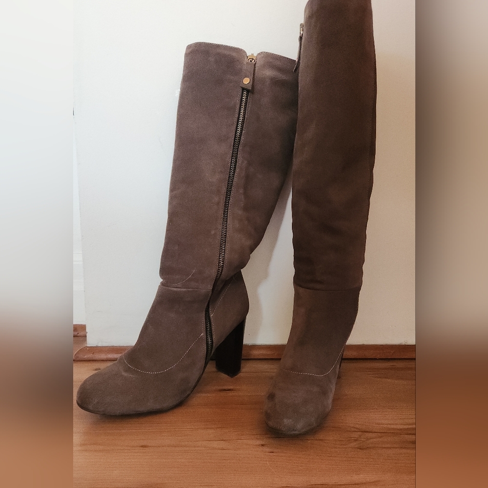 Elegant Grey Knee-High Boots